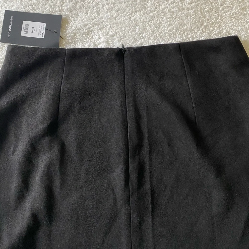 NWT Fashion Nova Black Faux Suede Mini Skirt Size Medium
